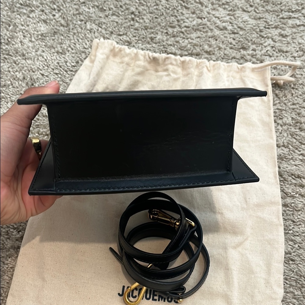 Jacquemus Black Leather Women's Bag - Picture 6 of 6